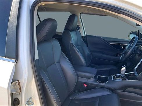 Used 2022 Subaru Outback Limited image 7