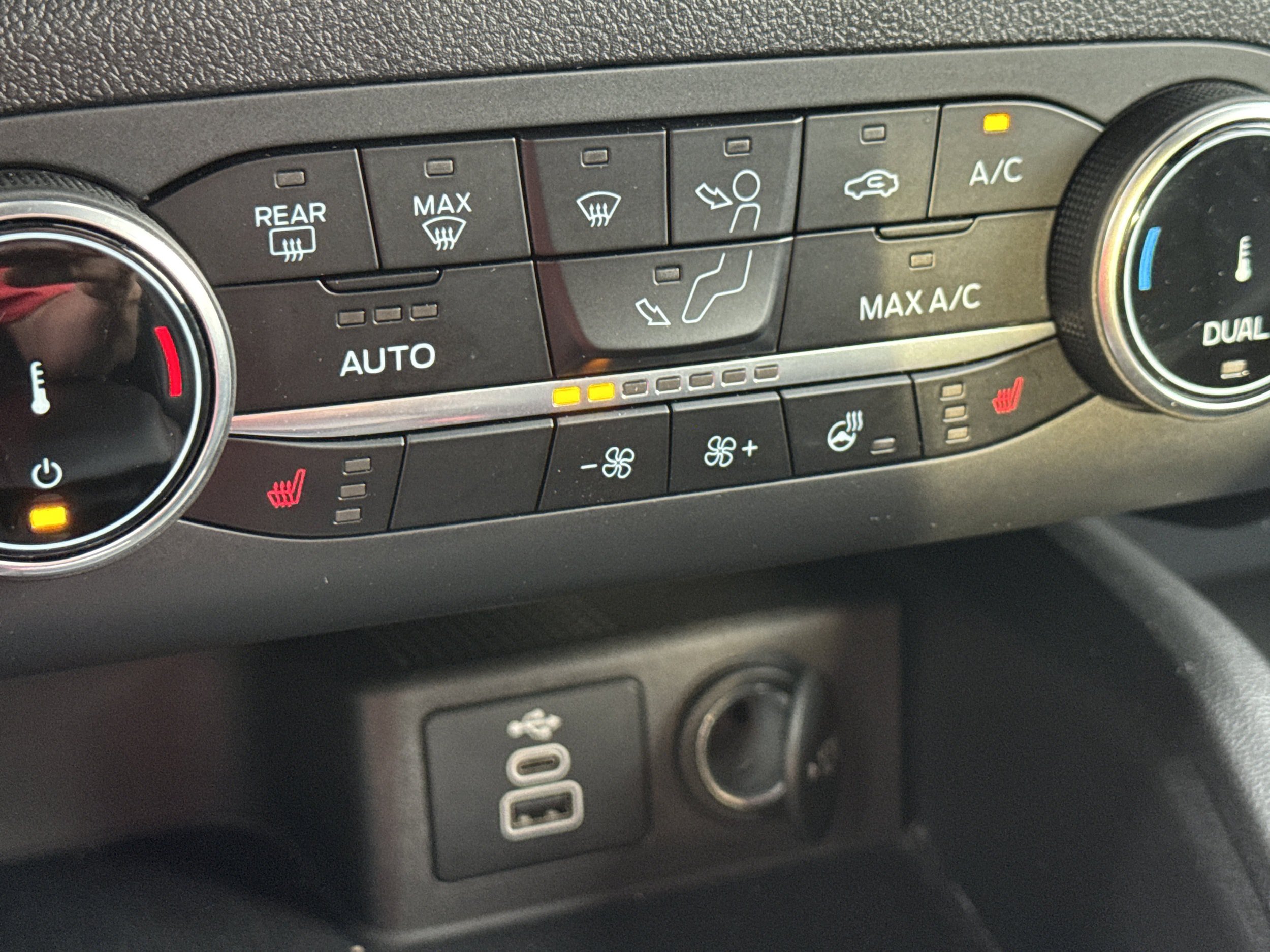 Used 2025 Ford Escape ST-Line Select AWD/4WD image 20