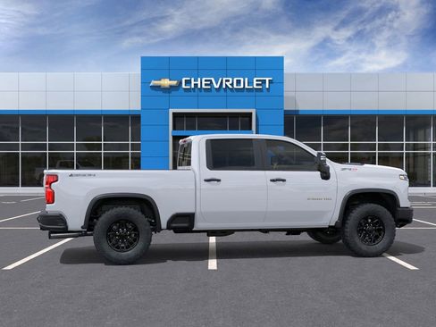 New 2026 Chevrolet Silverado 2500 ZR2 w/ ZR2 Bison Edition AWD/4WD image 5