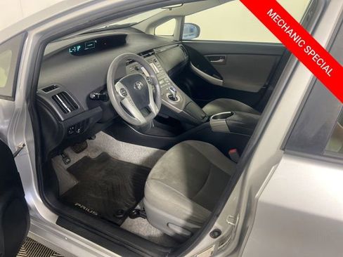 Used 2014 Toyota Prius Three FWD image 29