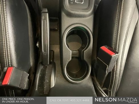 Used 2017 Jeep Wrangler Unlimited Rubicon AWD/4WD image 38