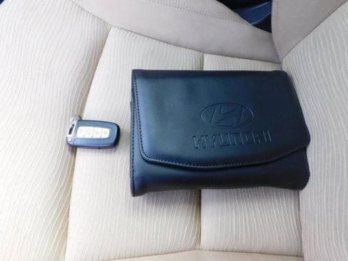 Used 2015 Hyundai Sonata Hybrid image 29