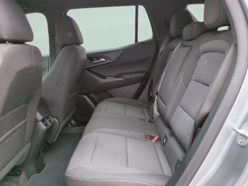 Used 2025 Chevrolet Equinox LT w/ Safety and Technology Package FWD image 13