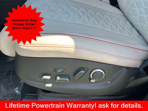 Used 2025 Genesis GV80 3.5T e-SC AWD/4WD image 18
