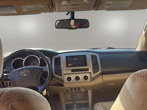 Used 2011 Toyota Tacoma 4x4 Double Cab w/ SR5 Pkg #2 image 14
