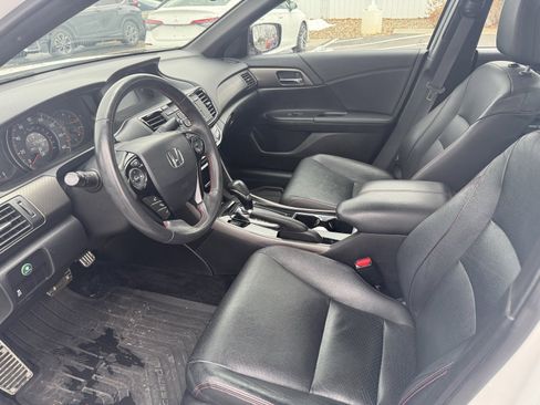 Certified 2017 Honda Accord Sport Special Edition image 13