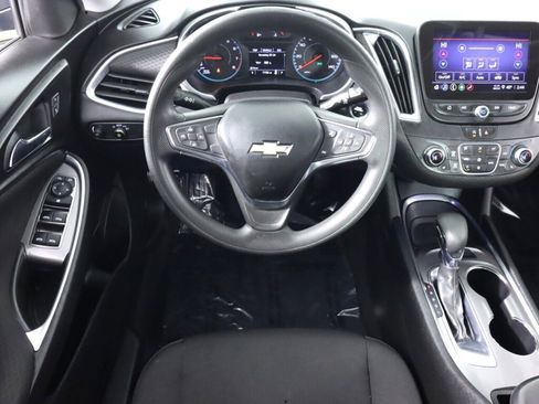 Used 2021 Chevrolet Malibu LT image 29