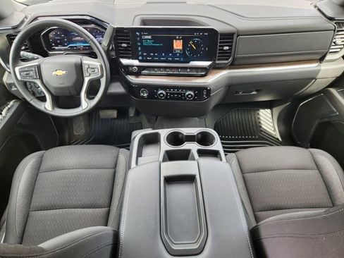 Used 2024 Chevrolet Silverado 1500 LT AWD/4WD image 26