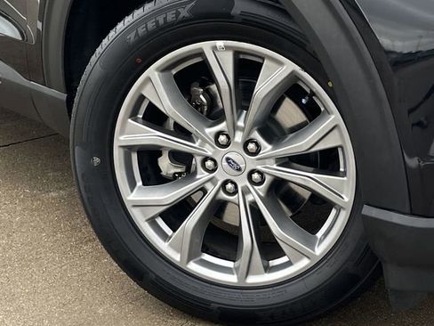 Used 2023 Ford Explorer Limited RWD image 9