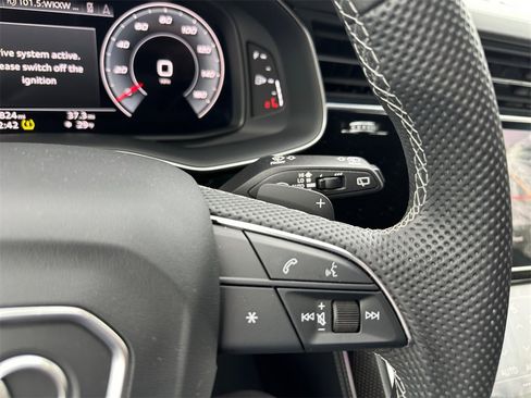 Used 2022 Audi SQ8 Prestige image 23