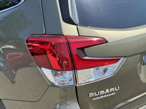 Used 2023 Subaru Forester Touring AWD/4WD image 8