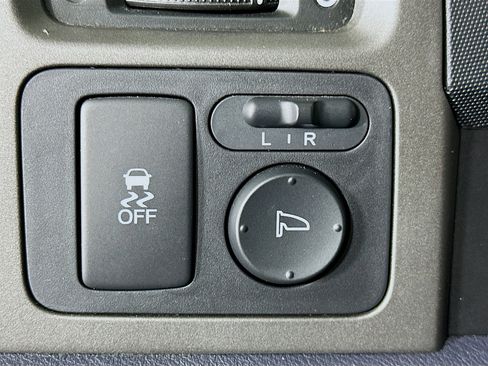 Used 2011 Honda CR-V SE image 17