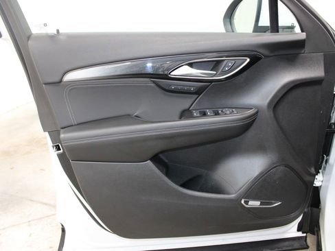 Used 2024 Buick Envision Preferred image 18