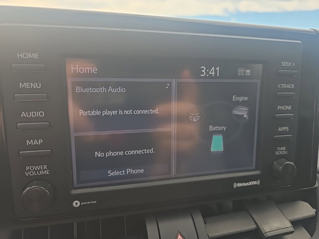 Used 2022 Toyota RAV4 SE w/ SE Grade Weather Package AWD/4WD image 18