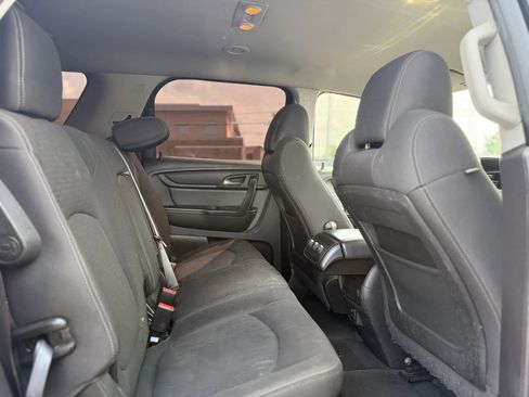 Used 2015 GMC Acadia SLE FWD image 35