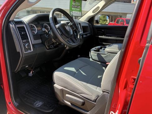 Used 2014 RAM 2500 Tradesman w/ Chrome Appearance Group AWD/4WD image 9