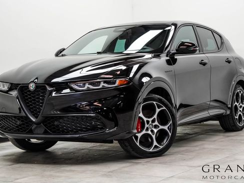 Used 2024 Alfa Romeo Tonale Veloce AWD/4WD image 1