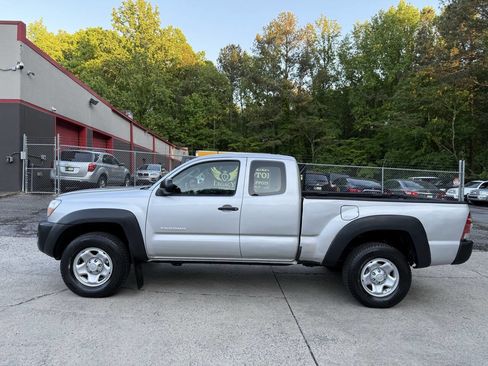 Used 2010 Toyota Tacoma 4x4 Access Cab image 4