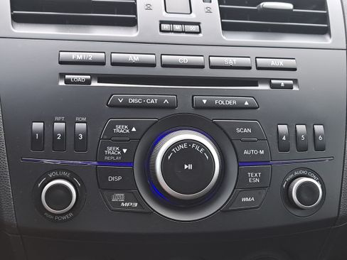 Used 2013 MAZDA MAZDA3 i Touring FWD image 22