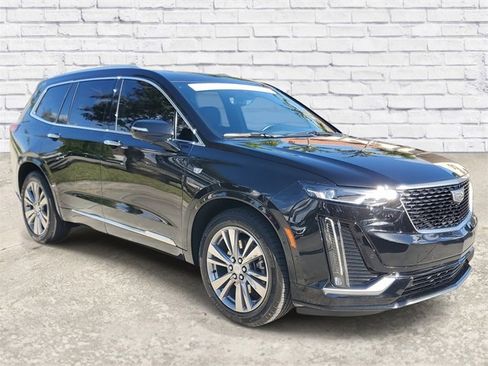 Certified 2023 Cadillac XT6 Premium Luxury w/ Technology Package image 5