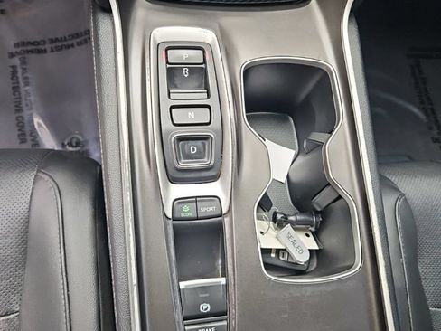 Used 2021 Honda Accord Touring image 19