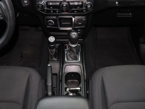 Used 2022 Jeep Wrangler Unlimited Sport AWD/4WD image 19
