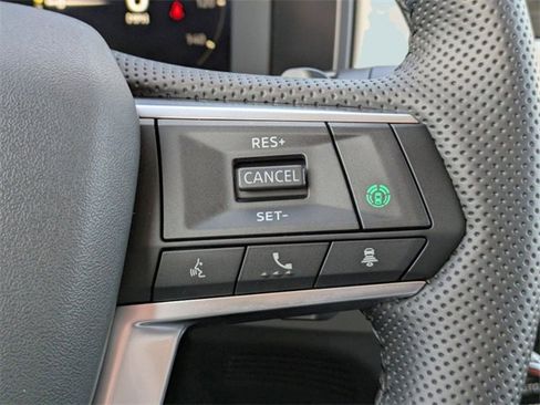 New 2025 Mitsubishi Outlander SE image 29