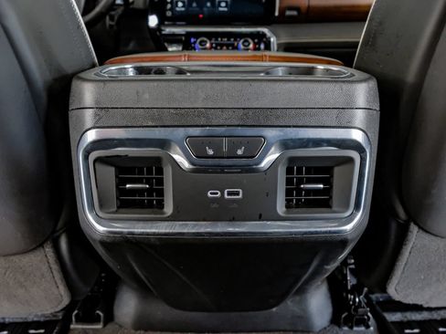 Used 2025 GMC Sierra 2500 Denali Ultimate AWD/4WD image 36