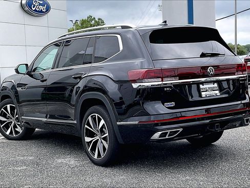 Used 2025 Volkswagen Atlas SEL Premium R-Line AWD/4WD image 11