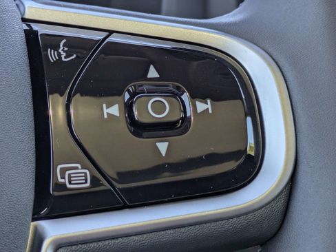 New 2026 Volvo XC60 B5 Plus w/ Protection Package Premier image 29