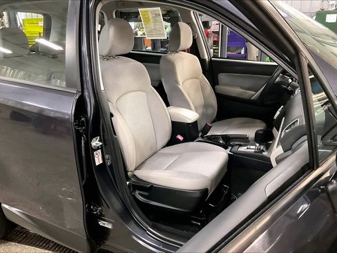 Used 2017 Subaru Forester 2.5i w/ Alloy Wheel Package AWD/4WD image 9