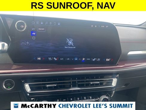 Certified 2024 Chevrolet Traverse RS image 8