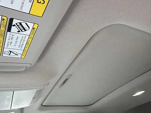 Certified 2025 MAZDA CX-30 AWD 2.5 S w/ Preferred Package image 13