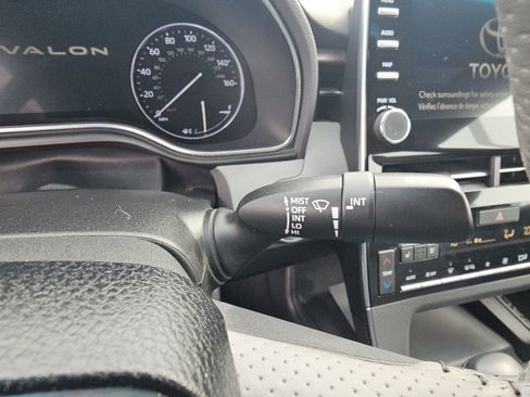 Used 2019 Toyota Avalon Limited w/ Advanced Safety Package image 13