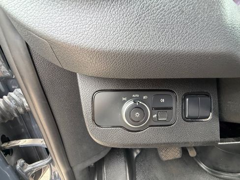 Used 2019 Mercedes-Benz Sprinter 170 image 21