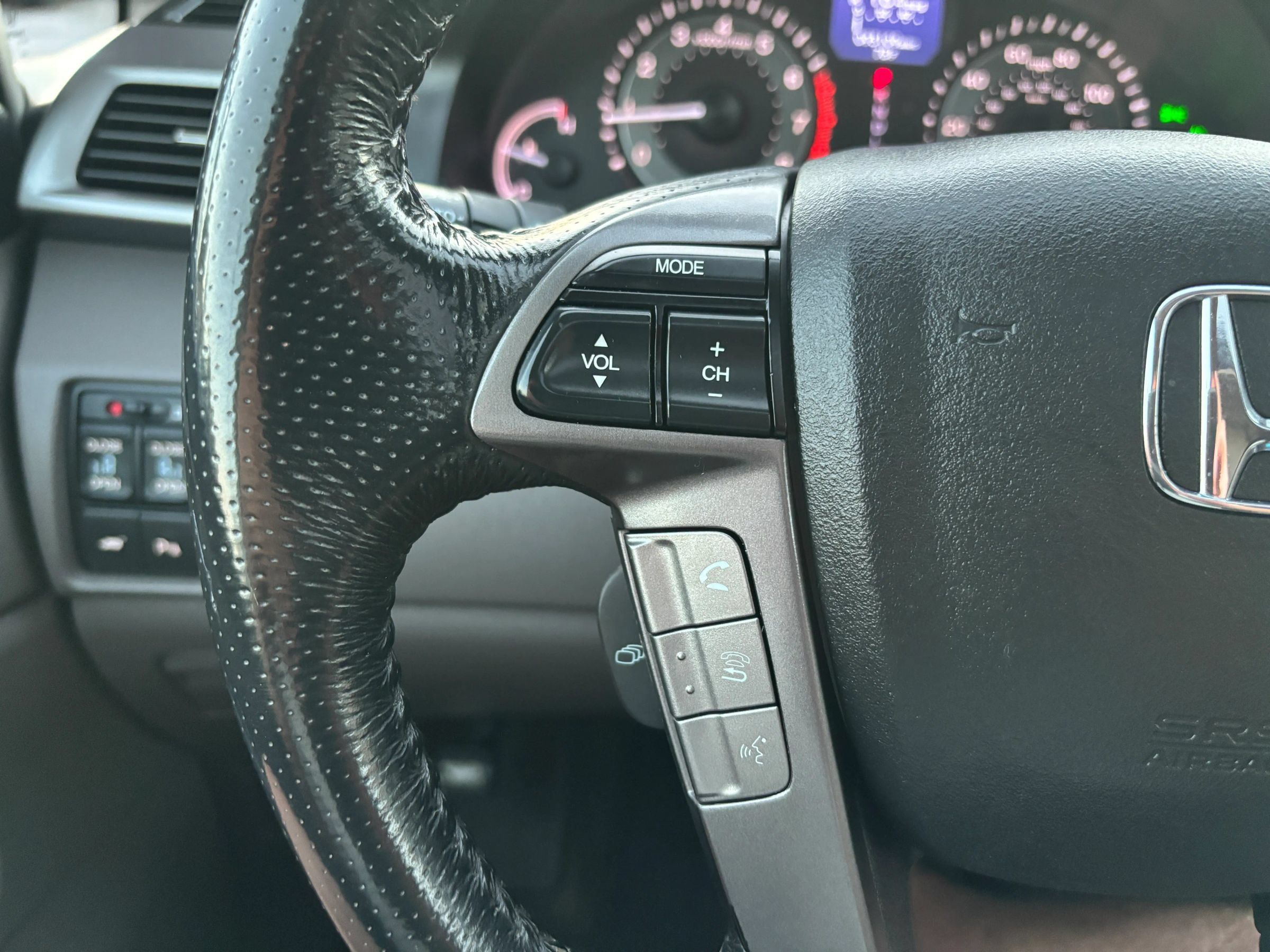 Used 2015 Honda Odyssey Touring image 22