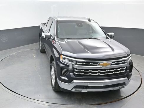 Used 2024 Chevrolet Silverado 1500 LTZ w/ Z71 Off-Road Package AWD/4WD image 16