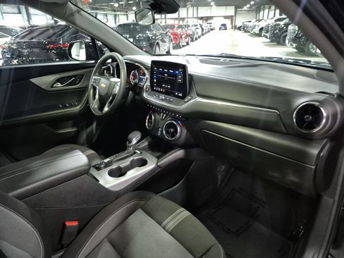 Certified 2025 Chevrolet Blazer LT AWD/4WD image 28