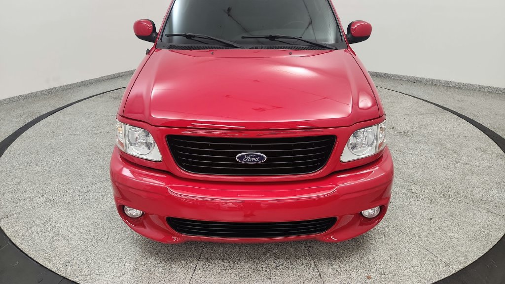Used 2004 Ford F150 Lightning RWD image 10