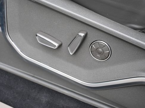 New 2025 Ford F150 Platinum w/ Equipment Group 703A Plus image 36