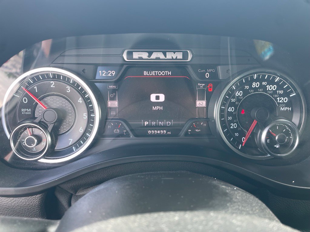 Used 2022 RAM 1500 Laramie w/ Sport Appearance Package AWD/4WD image 10