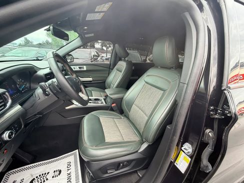 Used 2023 Ford Explorer Timberline w/ Timberline Technology Package AWD/4WD image 10