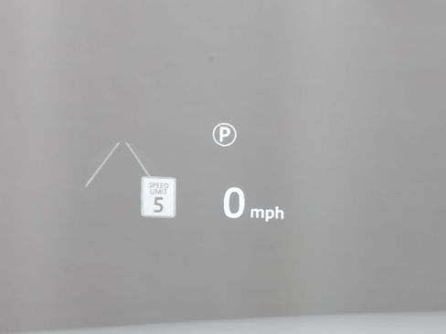 Used 2025 Land Rover Range Rover Velar Dynamic HSE image 9