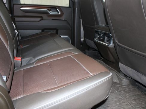 Used 2024 GMC Sierra 2500 Denali w/ Denali Reserve Package image 33