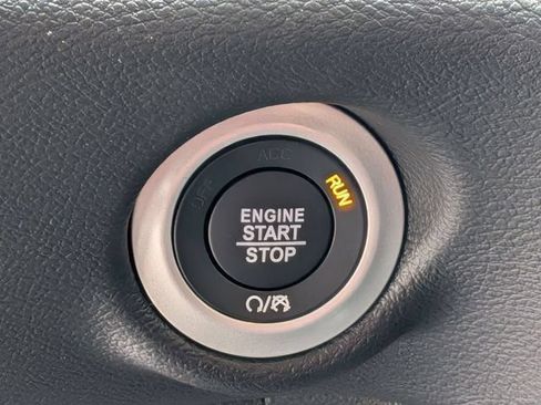 New 2027 Chrysler Pacifica Select FWD image 20