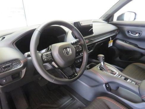New 2026 Honda HR-V Sport image 4