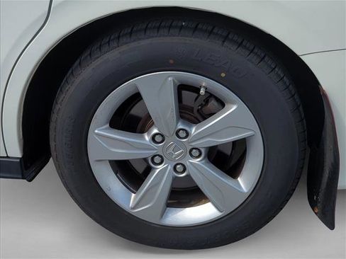 Used 2019 Honda Odyssey EX-L image 7