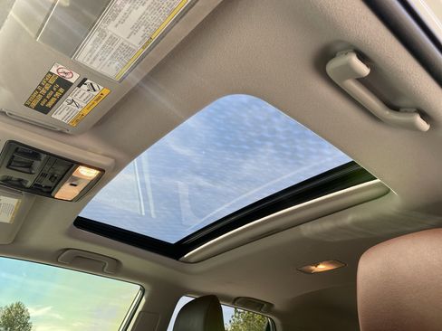 Used 2022 Toyota 4Runner Limited image 9