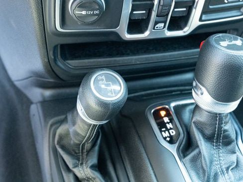 Certified 2025 Jeep Wrangler Unlimited Sahara AWD/4WD image 22