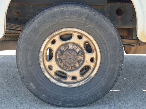 Used 2007 Chevrolet Silverado 2500 W/T AWD/4WD image 21